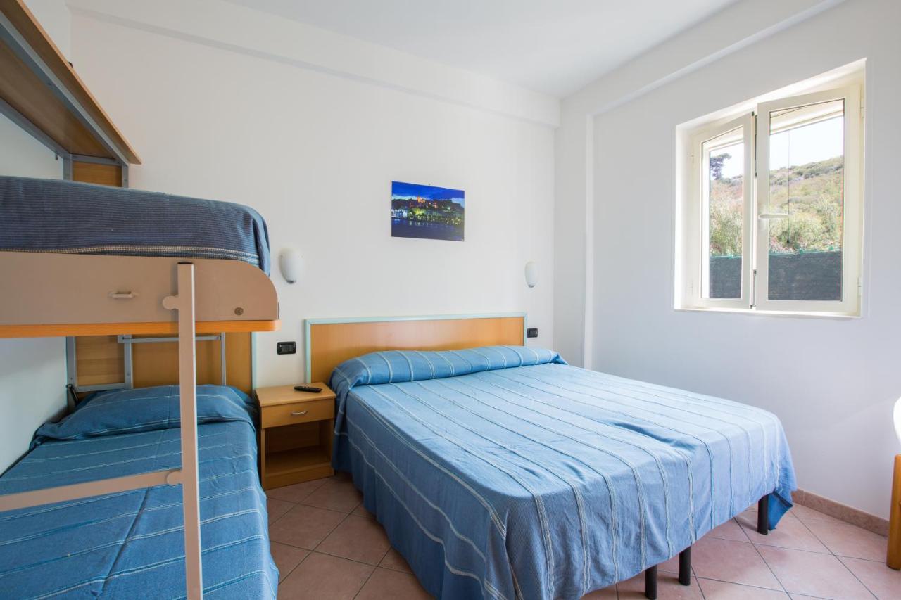 One Love Apartments Lupetto Buitenkant foto